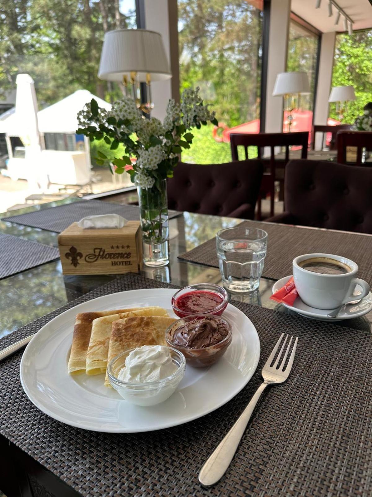 Hotel Royal Florence Chisinau Exterior photo